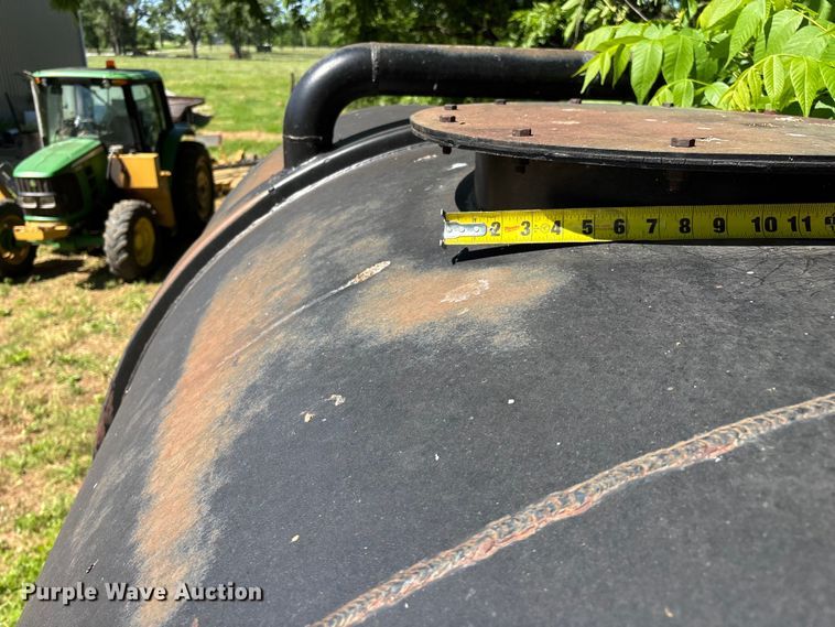 image for item FG0354 2010 Trailmaster Tanks, Inc. oil tank trailer