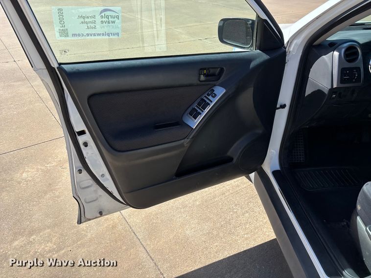 image for item FG0359 2005 Pontiac Vibe SUV