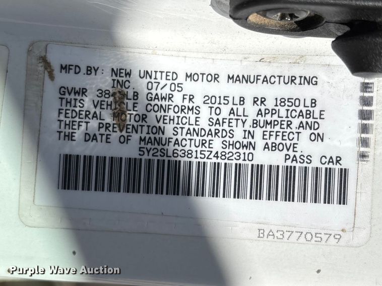 image for item FG0359 2005 Pontiac Vibe SUV