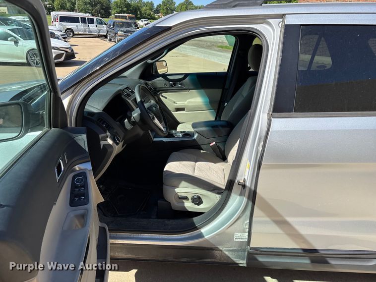 image for item FG0360 2012 Ford Explorer SUV