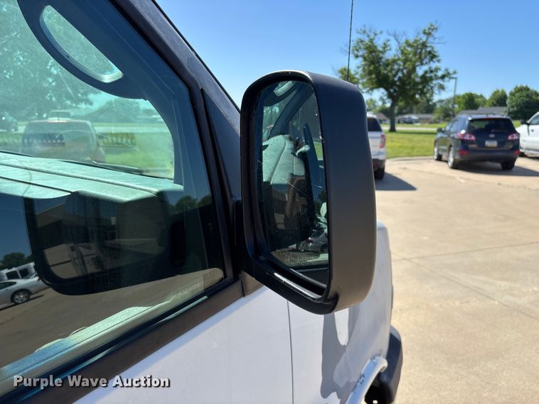image for item FG0361 2006 Chevrolet Express 3500 van
