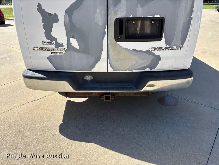 image for item FG0361 2006 Chevrolet Express 3500 van