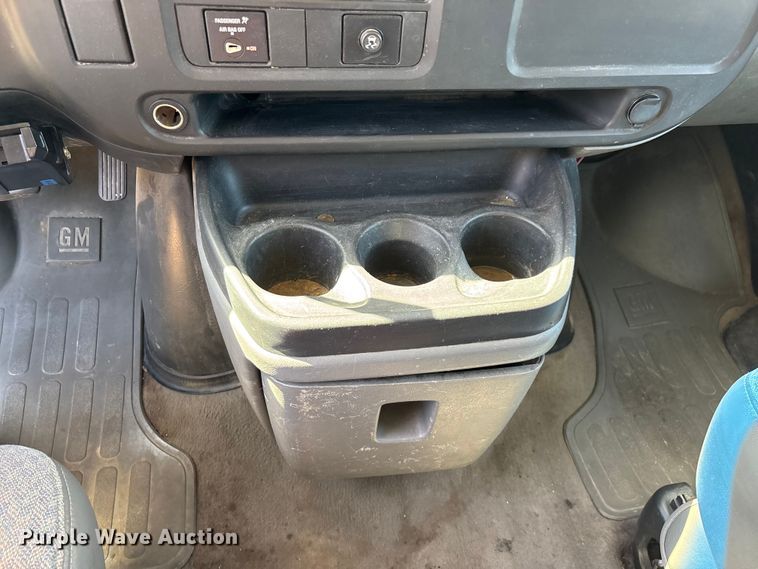 image for item FG0361 2006 Chevrolet Express 3500 van
