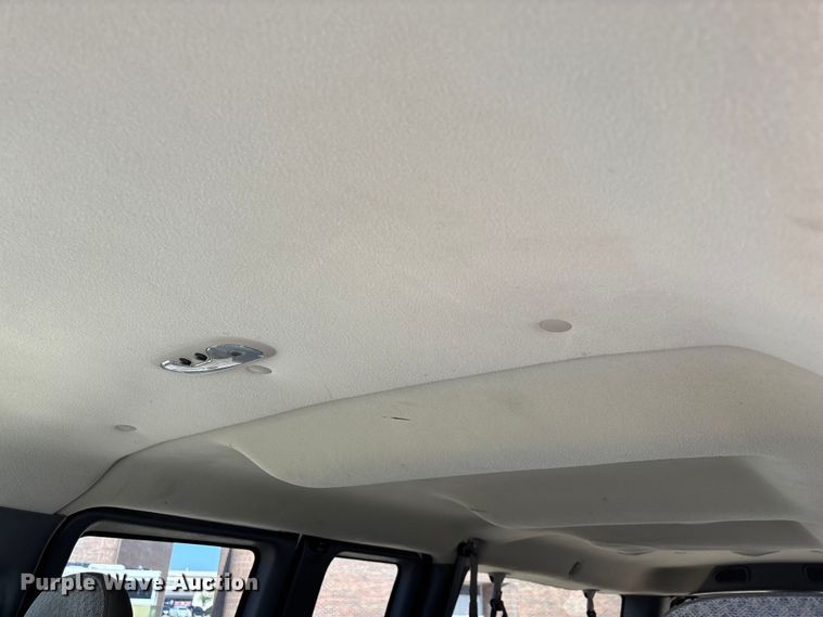 image for item FG0361 2006 Chevrolet Express 3500 van