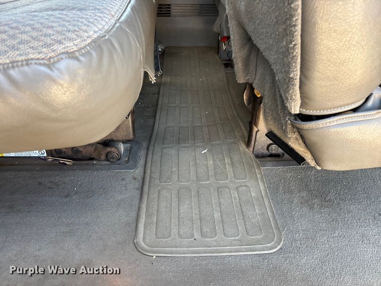 image for item FG0361 2006 Chevrolet Express 3500 van