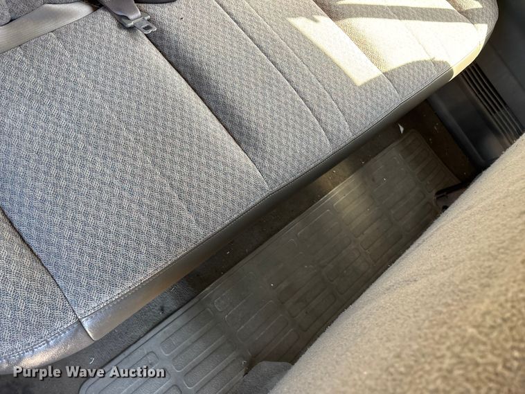 image for item FG0361 2006 Chevrolet Express 3500 van