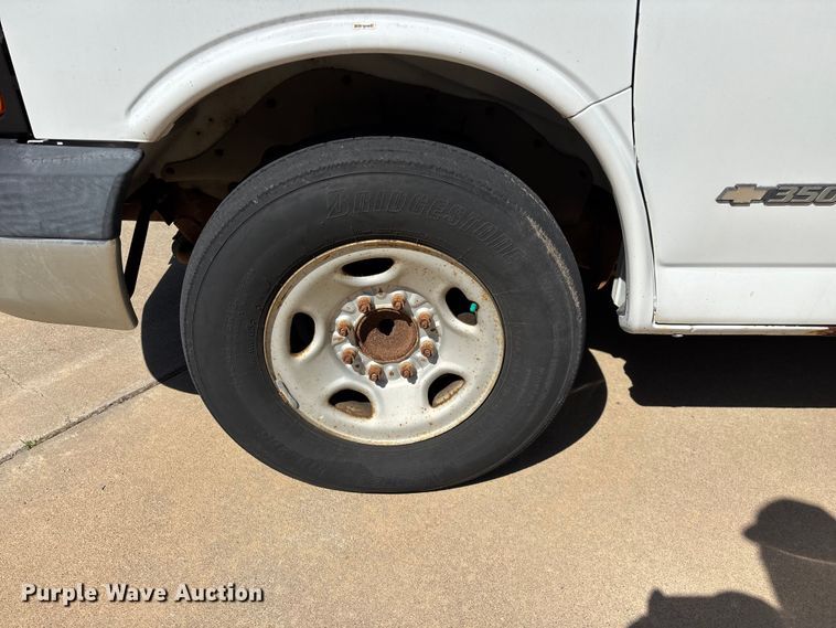 image for item FG0361 2006 Chevrolet Express 3500 van