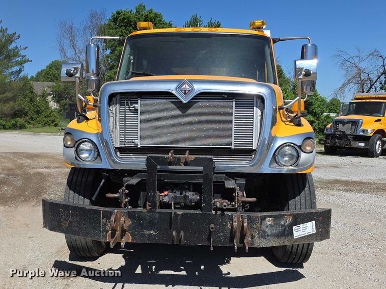 image for item FH6002 2008 International 7400 Crew Cab dump truck