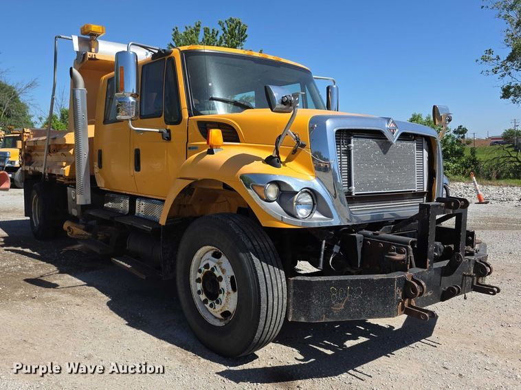 image for item FH6002 2008 International 7400 Crew Cab dump truck