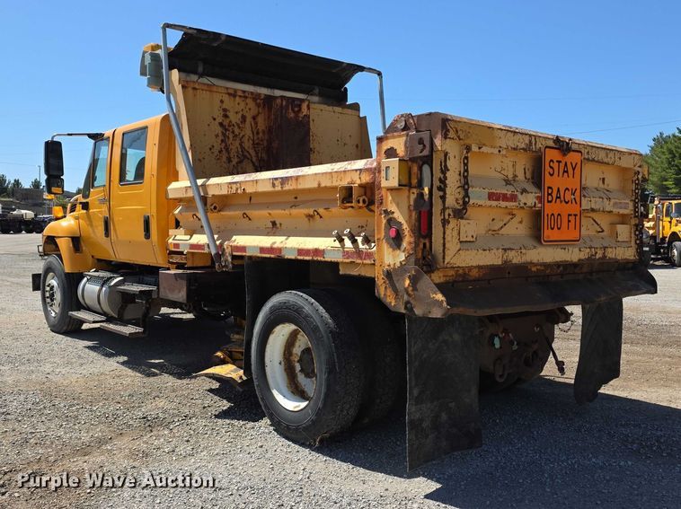 image for item FH6002 2008 International 7400 Crew Cab dump truck