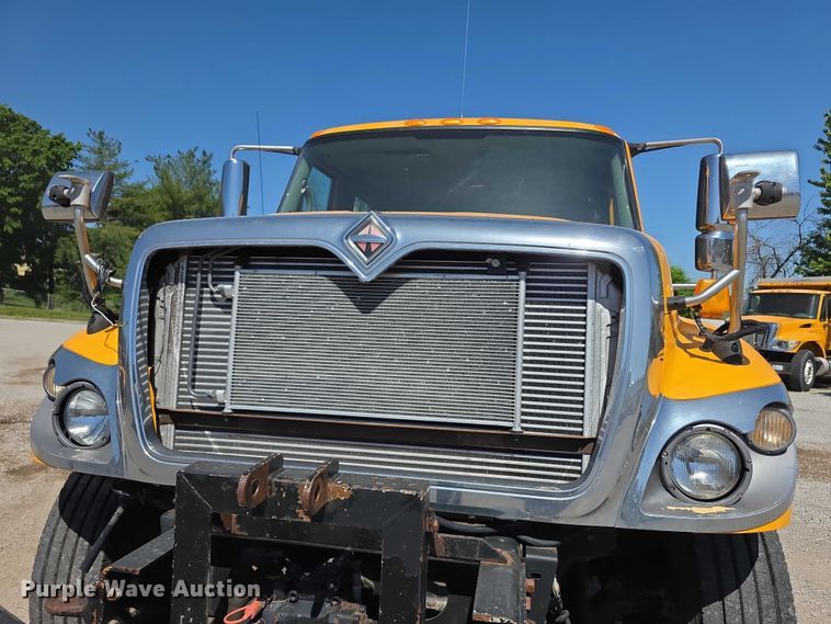 image for item FH6002 2008 International 7400 Crew Cab dump truck