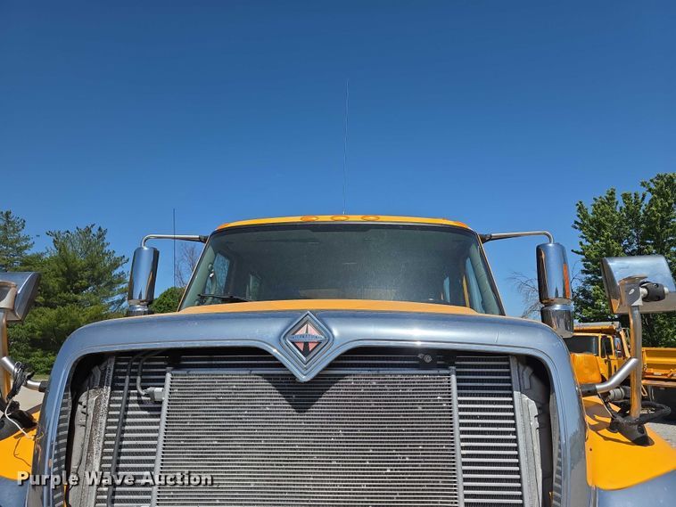image for item FH6002 2008 International 7400 Crew Cab dump truck