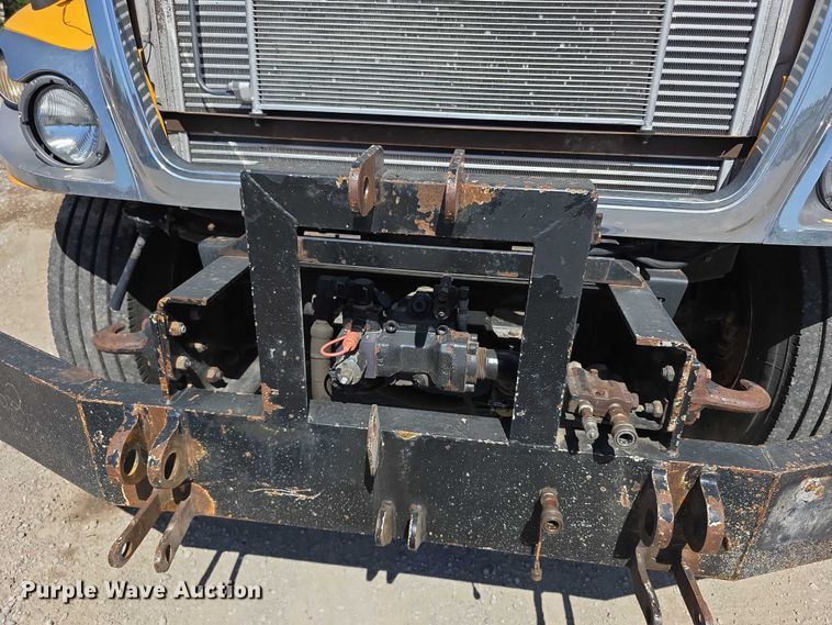 image for item FH6002 2008 International 7400 Crew Cab dump truck