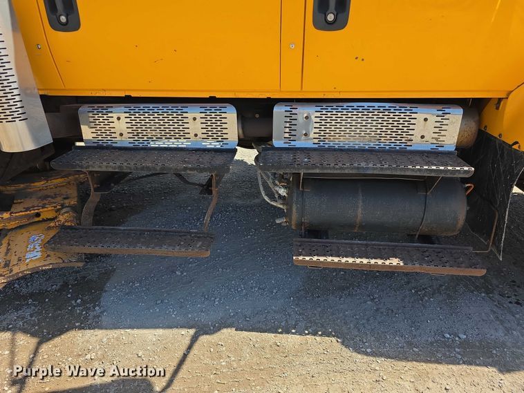 image for item FH6002 2008 International 7400 Crew Cab dump truck