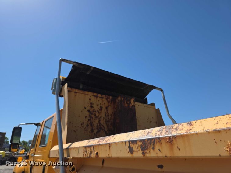 image for item FH6002 2008 International 7400 Crew Cab dump truck