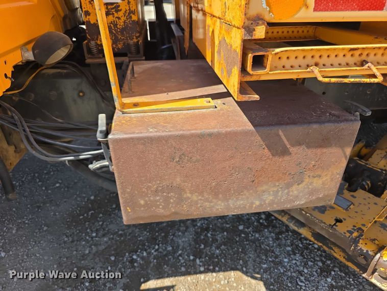 image for item FH6002 2008 International 7400 Crew Cab dump truck