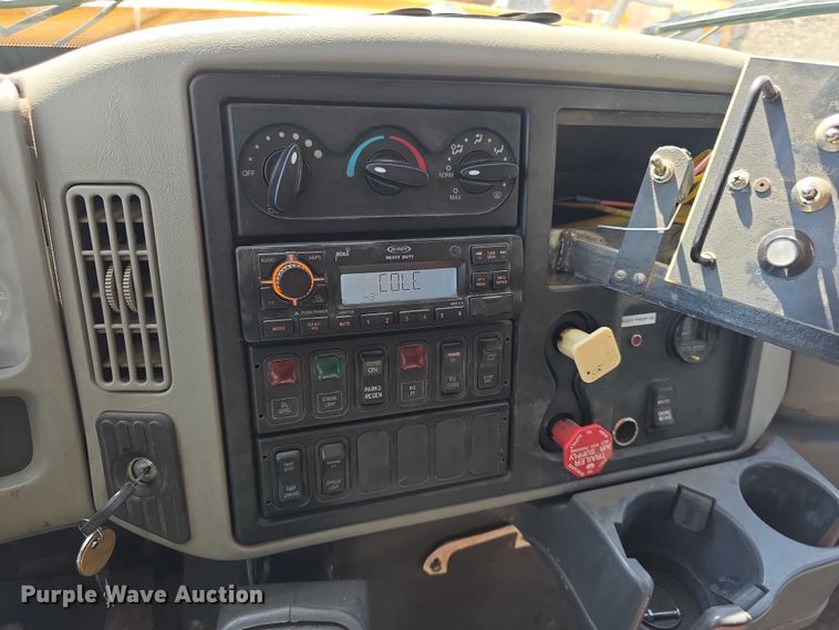 image for item FH6002 2008 International 7400 Crew Cab dump truck