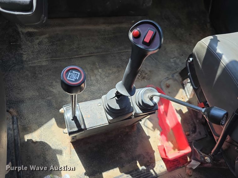 image for item FH6002 2008 International 7400 Crew Cab dump truck