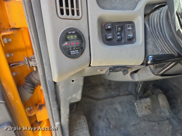 image for item FH6002 2008 International 7400 Crew Cab dump truck