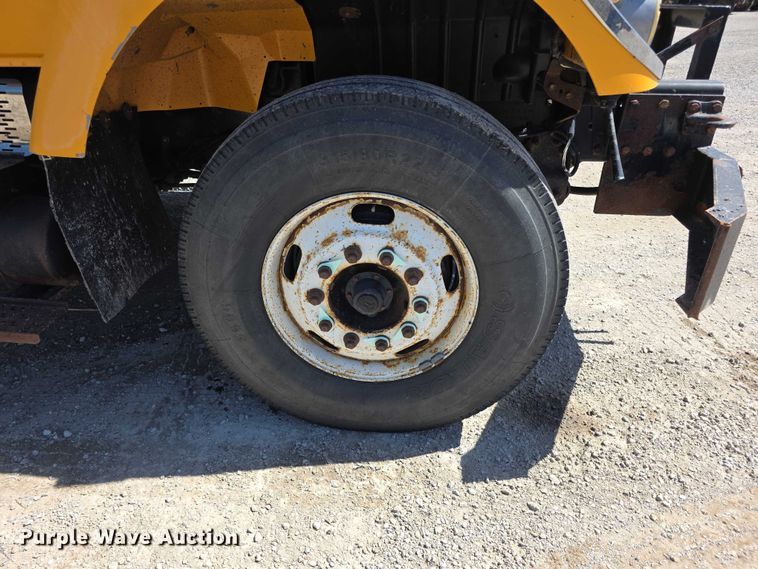 image for item FH6002 2008 International 7400 Crew Cab dump truck
