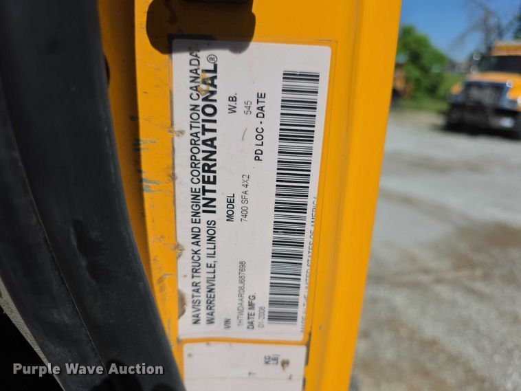 image for item FH6002 2008 International 7400 Crew Cab dump truck