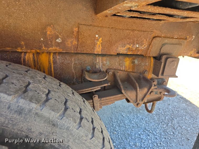 image for item FH6003 2006 International 7400 dump truck