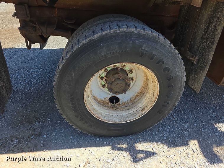 image for item FH6003 2006 International 7400 dump truck