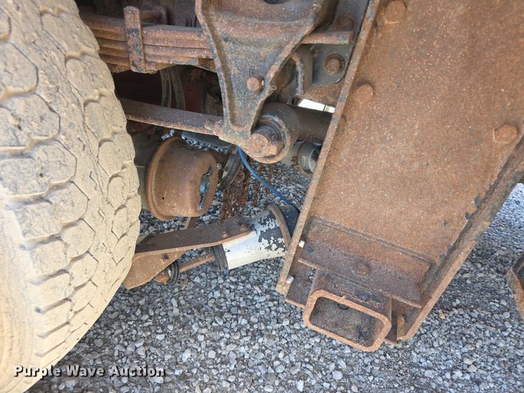 image for item FH6004 2010 International 7400 dump truck