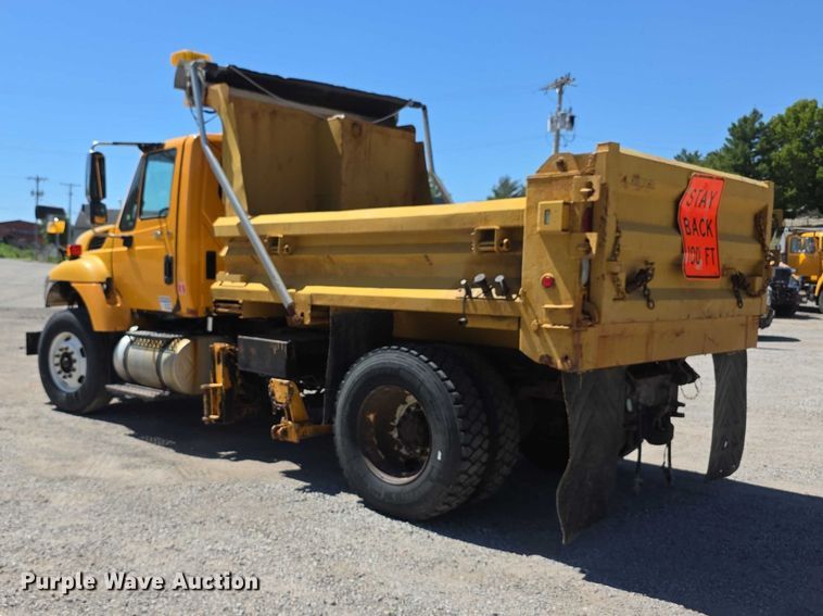 image for item FH6005 2008 International 7400 dump truck