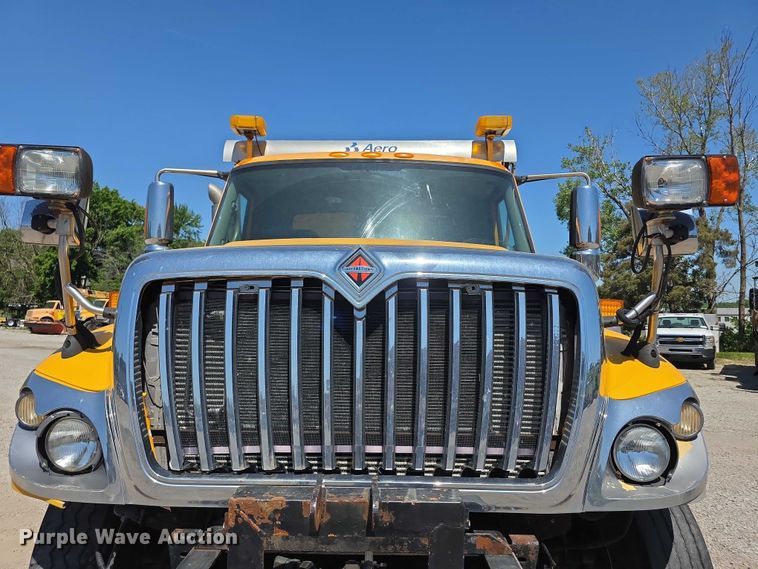 image for item FH6005 2008 International 7400 dump truck