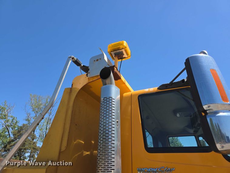 image for item FH6005 2008 International 7400 dump truck