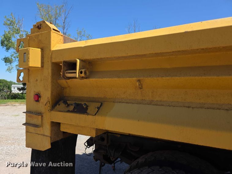 image for item FH6005 2008 International 7400 dump truck