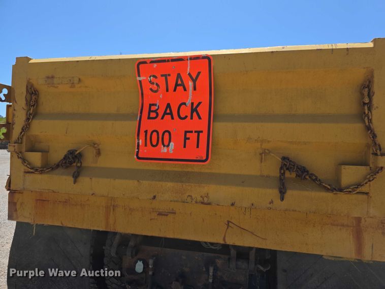image for item FH6005 2008 International 7400 dump truck