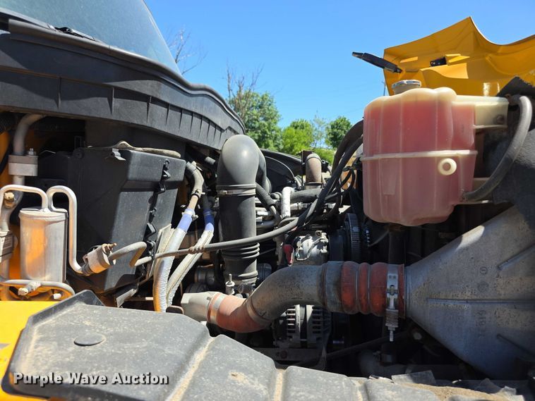 image for item FH6005 2008 International 7400 dump truck