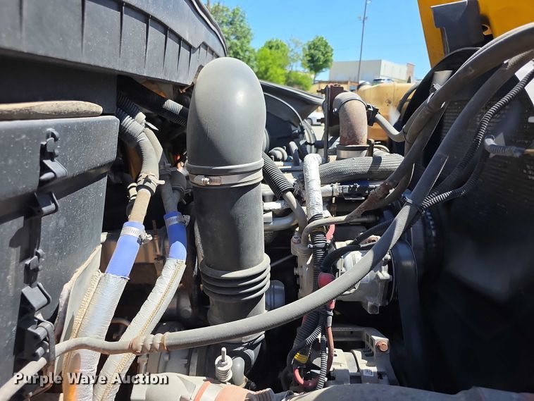 image for item FH6005 2008 International 7400 dump truck