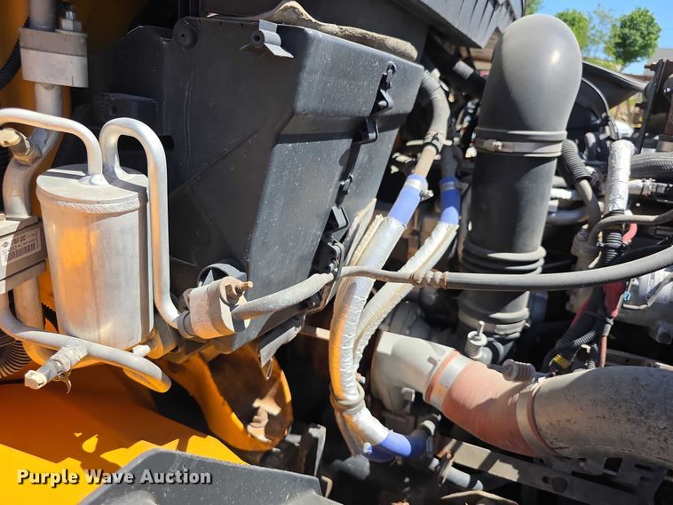image for item FH6005 2008 International 7400 dump truck