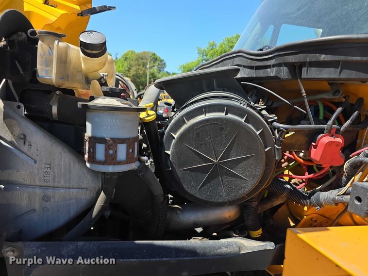image for item FH6005 2008 International 7400 dump truck