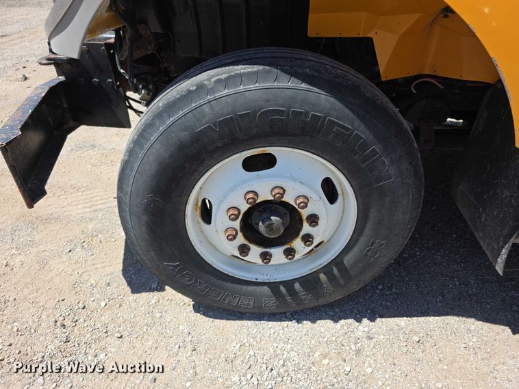 image for item FH6005 2008 International 7400 dump truck