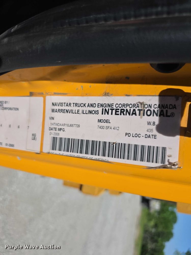 image for item FH6005 2008 International 7400 dump truck