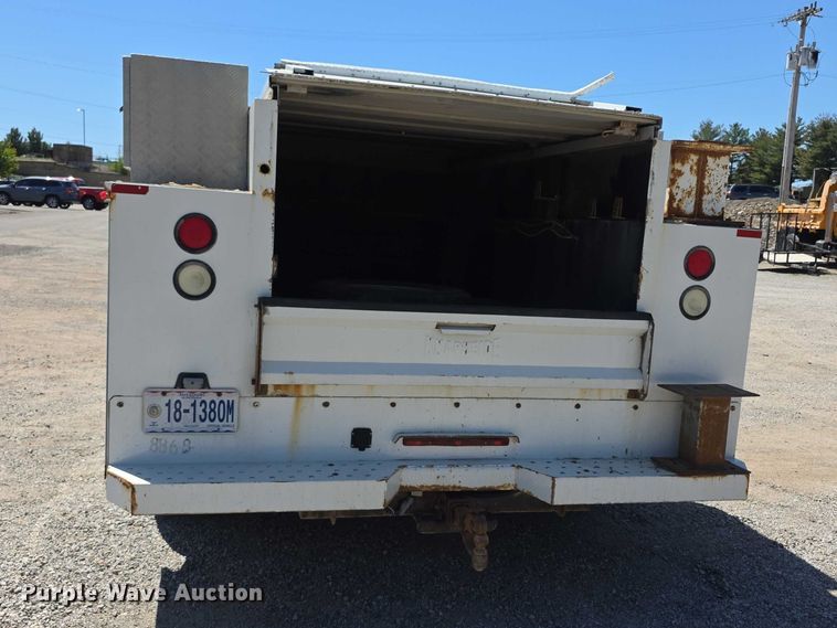 image for item FH6006 2013 Chevrolet Silverado 3500HD utility bed pickup truck
