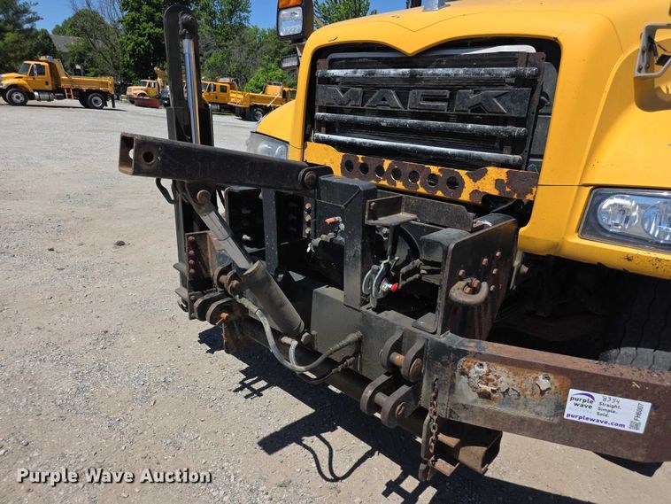 image for item FH6007 2010 Mack GU713 dump truck