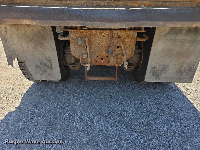 image for item FH6007 2010 Mack GU713 dump truck