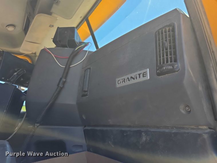 image for item FH6007 2010 Mack GU713 dump truck