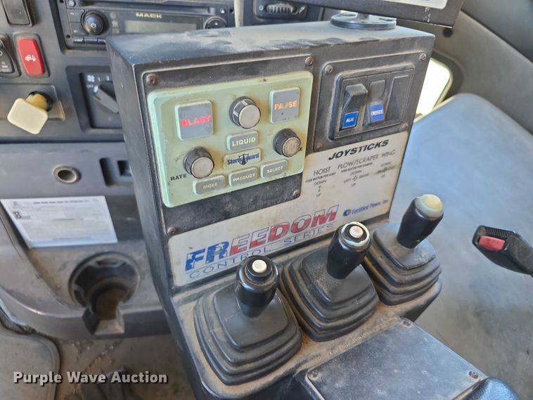 image for item FH6007 2010 Mack GU713 dump truck