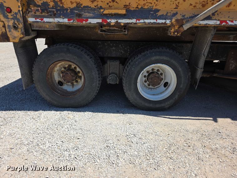 image for item FH6007 2010 Mack GU713 dump truck