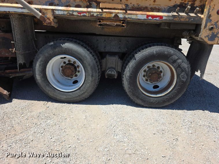 image for item FH6007 2010 Mack GU713 dump truck