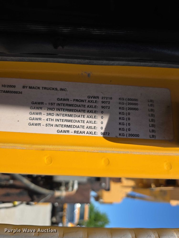 image for item FH6007 2010 Mack GU713 dump truck