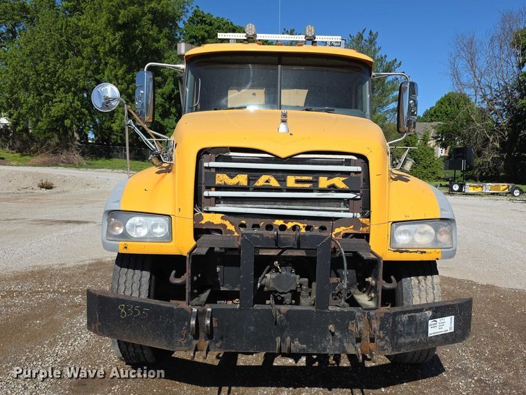 image for item FH6008 2010 Mack GU713 dump truck