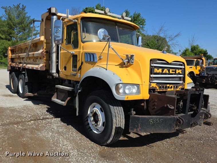 image for item FH6008 2010 Mack GU713 dump truck