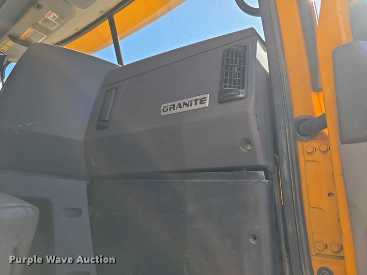 image for item FH6008 2010 Mack GU713 dump truck